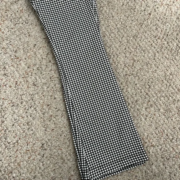 Zara black checkered plaid gingham flare pants BRAND NEW w/ TAGS - Picture 3 of 4